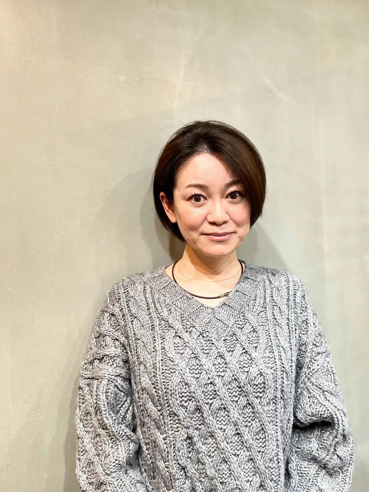 大人女性のショートヘア スタイル写真