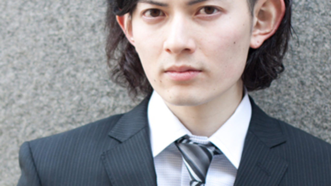 ビジネスマンミディアムウェーブ 40代50代60代髪型ショートボブ